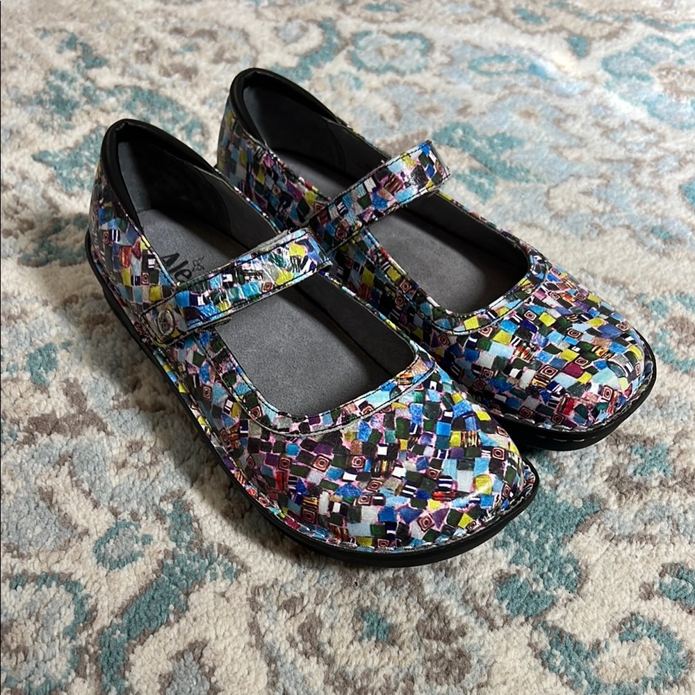 Women’s Multicolor Mary Jane Comfort Shoes